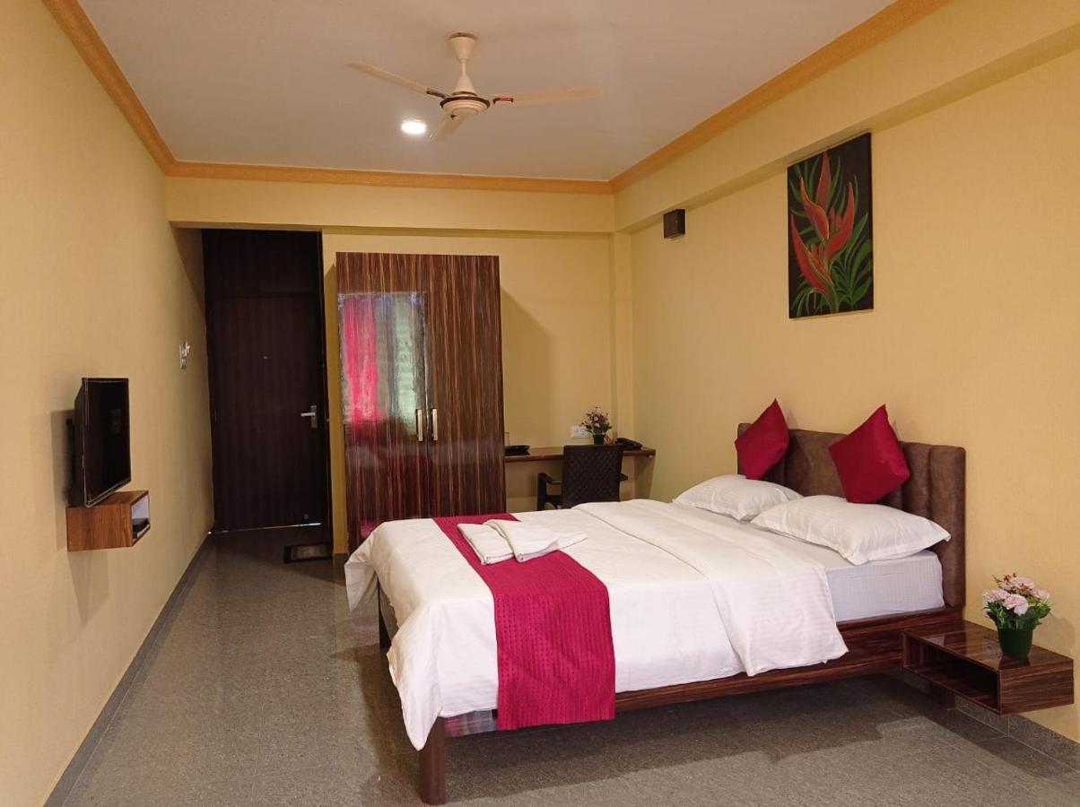 Brit'S Palace Goa Agacaim エクステリア 写真