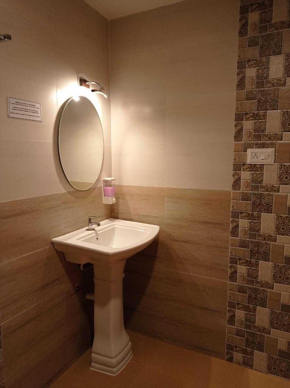 Brit'S Palace Goa Agacaim エクステリア 写真